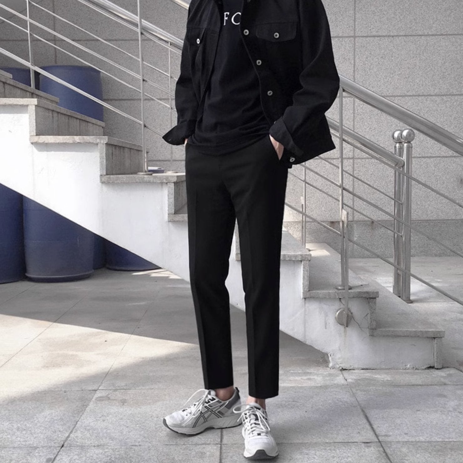 CROPPED FIT PANTS - Aumori