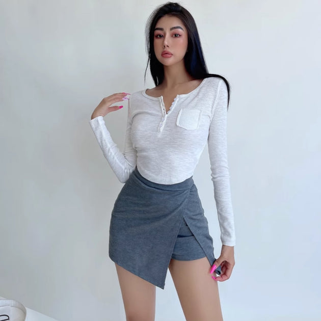 FRONT SPLIT MINI SKIRT - Aumori
