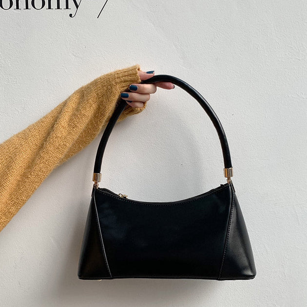 HALF MOON BAG - Aumori