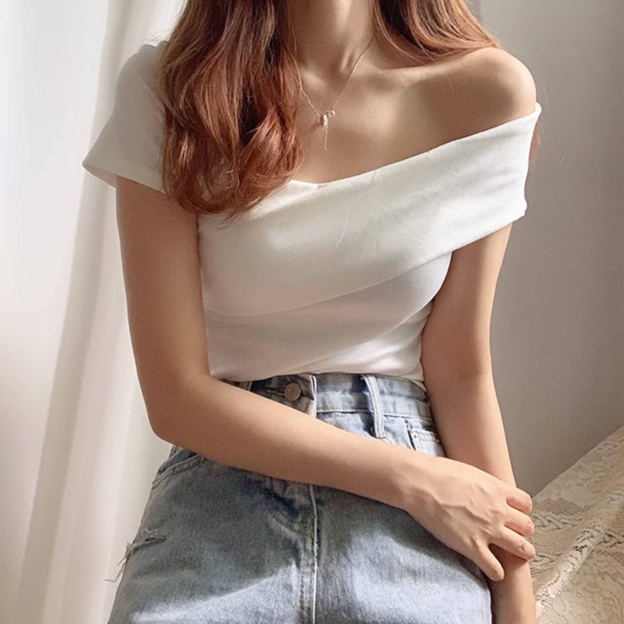 HALF SHOULDER TOP - Aumori