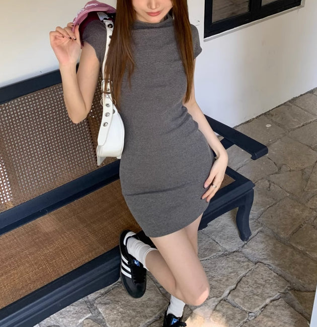 HIGH COLLAR DRESS - Aumori