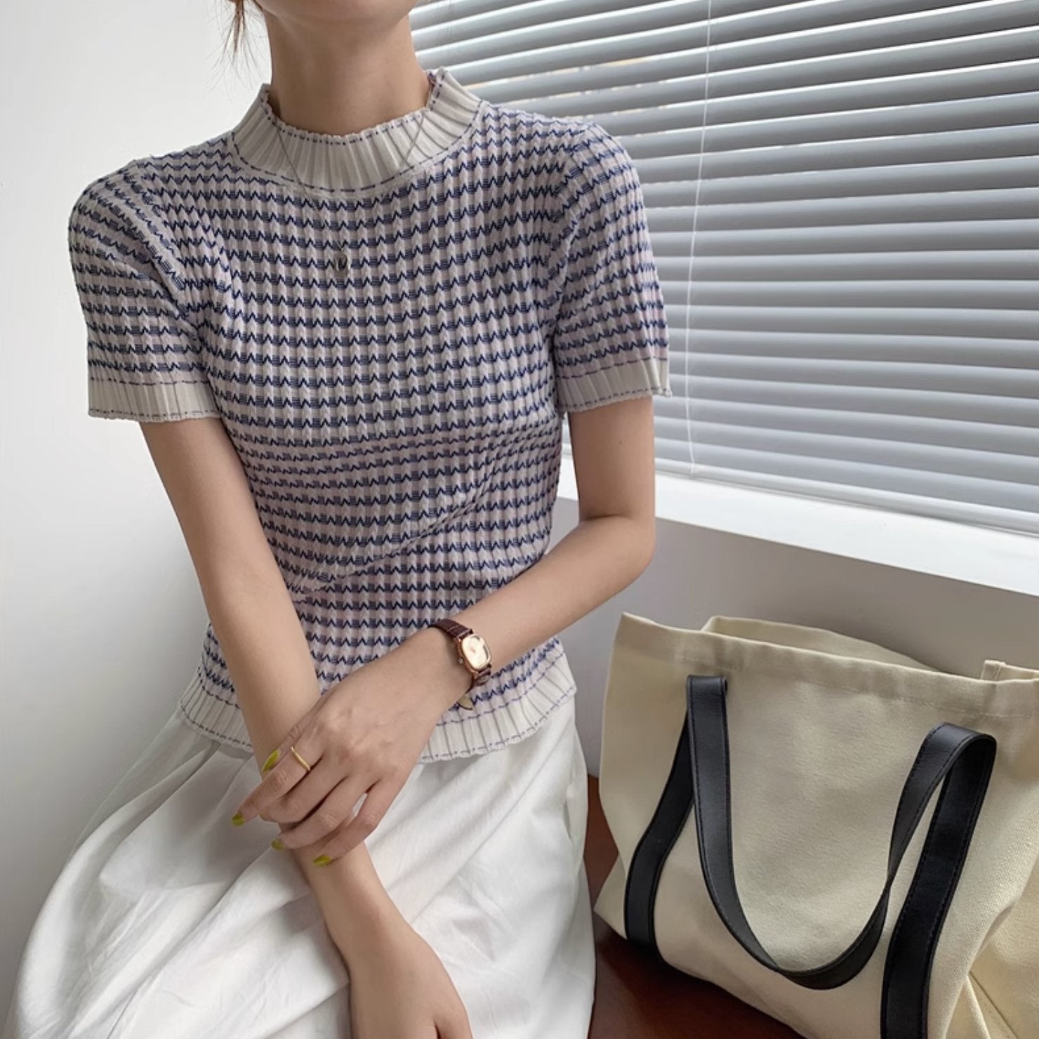 HIGH COLLAR KNIT TOP - Aumori