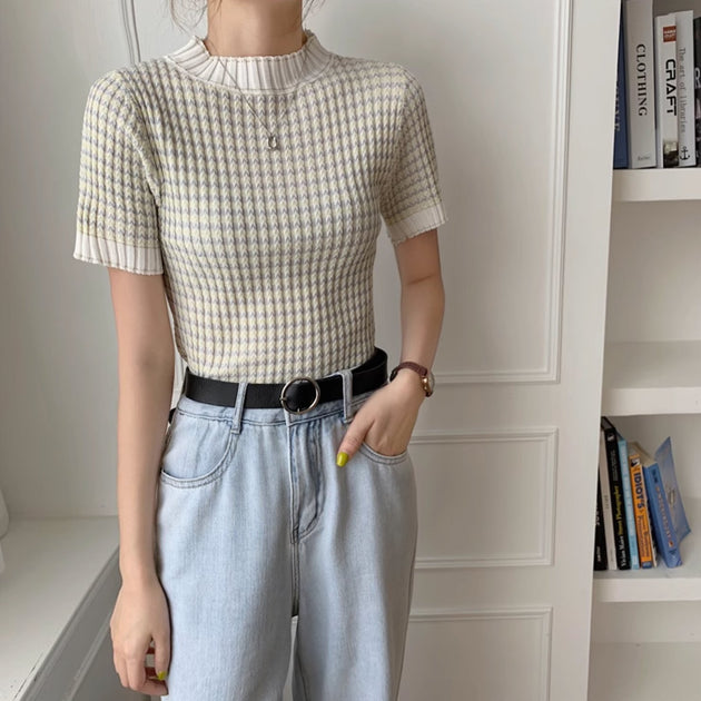 HIGH COLLAR KNIT TOP - Aumori