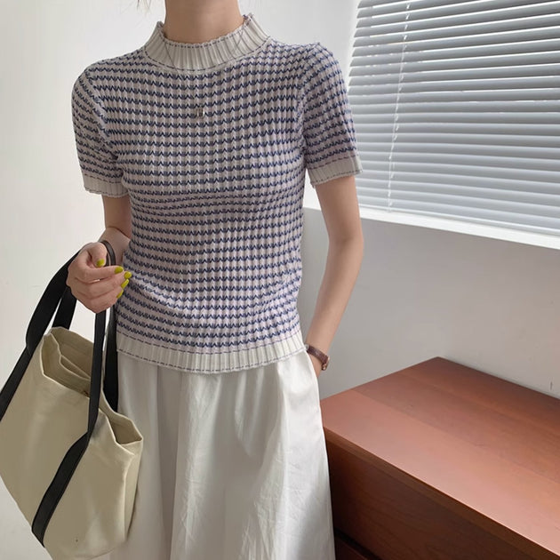 HIGH COLLAR KNIT TOP - Aumori
