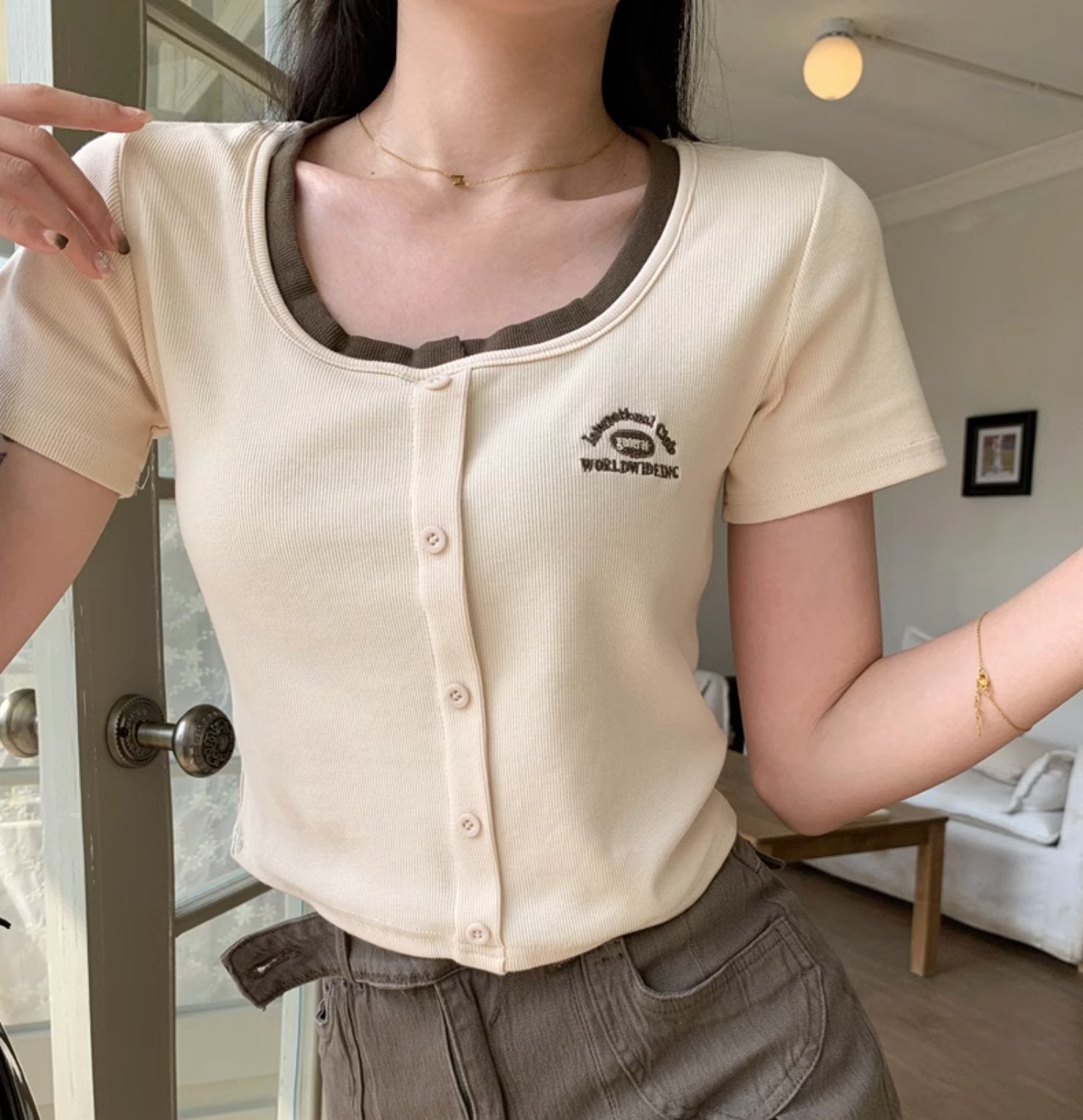 INTERNATIONAL CLUB CROP TOP - Aumori
