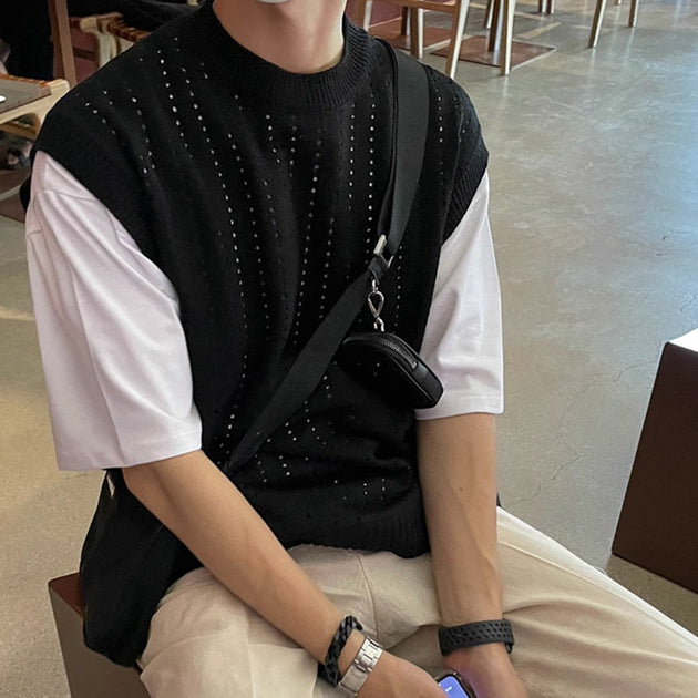 KNITTED SLEEVELESS VEST - Aumori