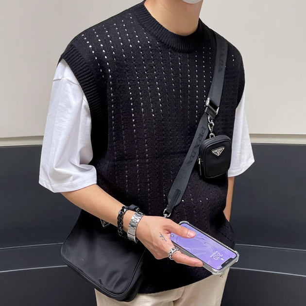 KNITTED SLEEVELESS VEST - Aumori