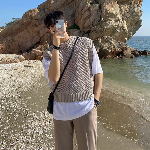 KNITTED VEST - Aumori