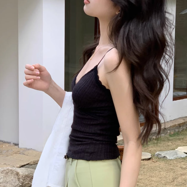 LACED SLEEVELESS TOP - Aumori