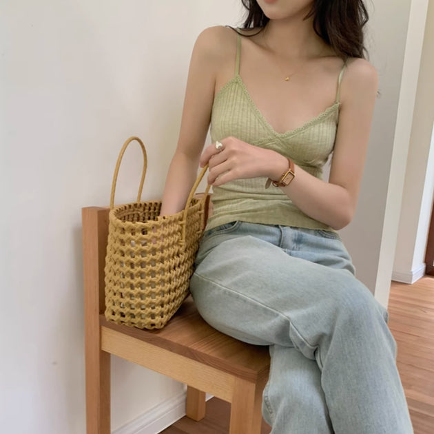 LACED SLEEVELESS TOP - Aumori