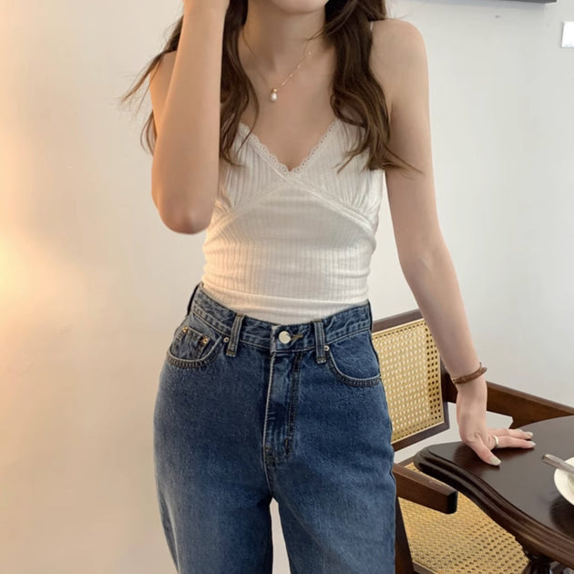 LACED SLEEVELESS TOP - Aumori