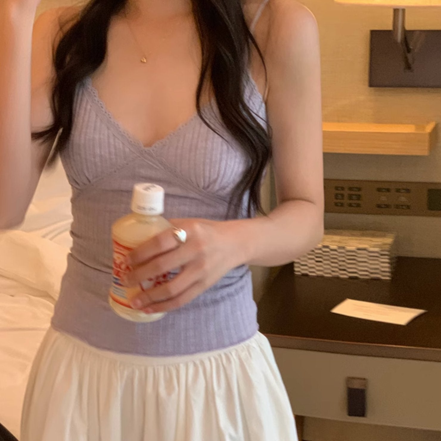 LACED SLEEVELESS TOP - Aumori