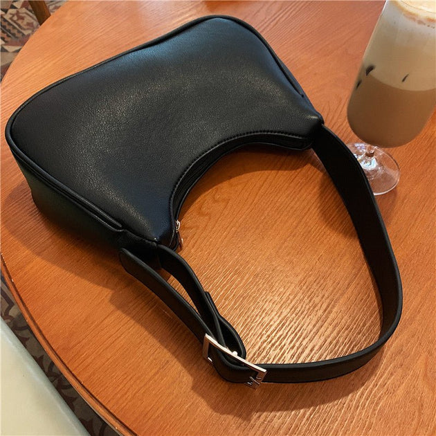 LEATHER CRESCENT BAG - Aumori