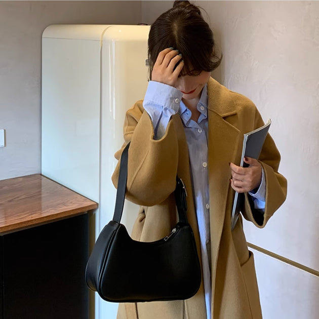 LEATHER CRESCENT BAG - Aumori