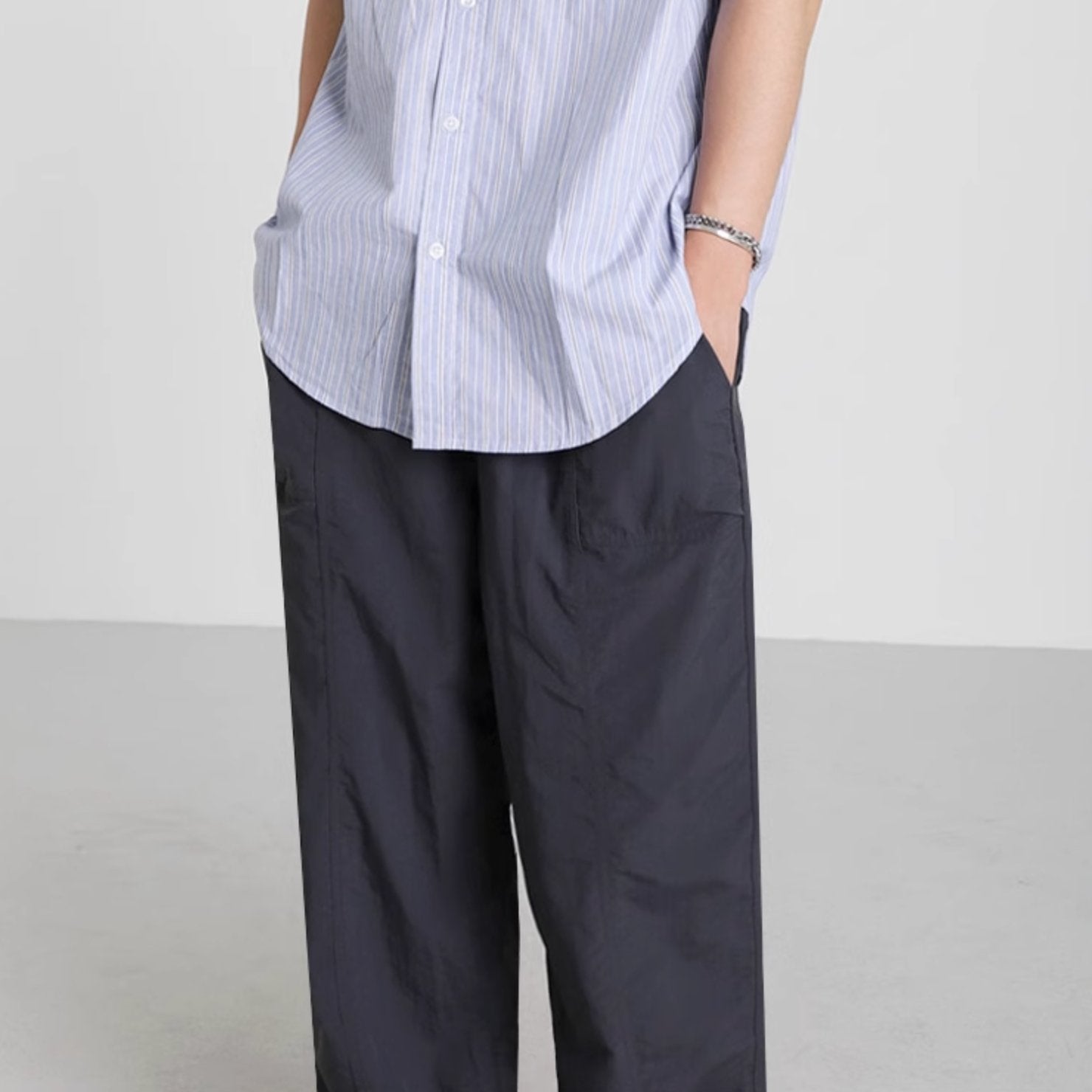 LOOSE STRETCH PANTS - Aumori