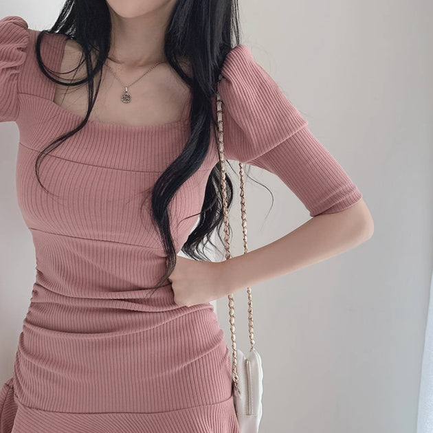 LOW NECKLINE DRESS - Aumori