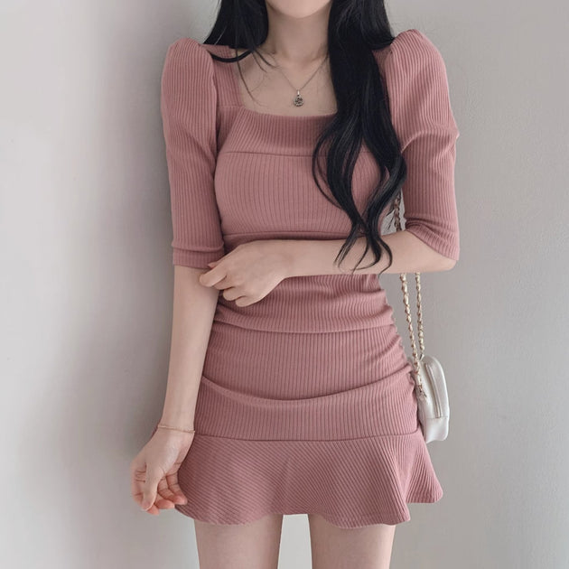 LOW NECKLINE DRESS - Aumori