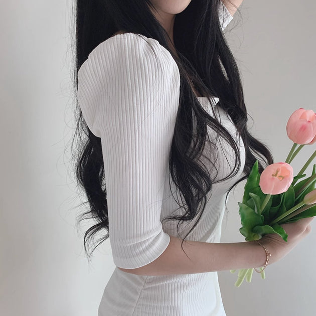 LOW NECKLINE DRESS - Aumori