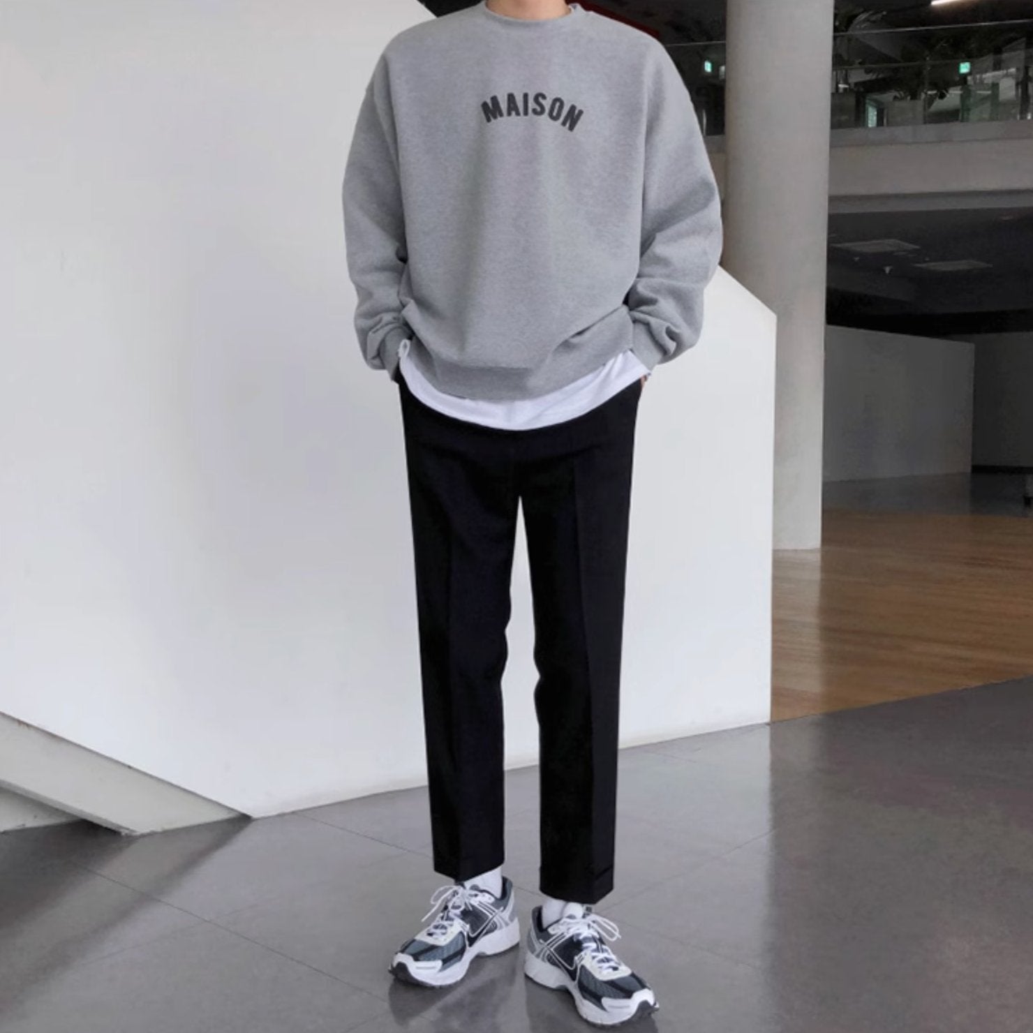 MAISON SWEATER - Aumori
