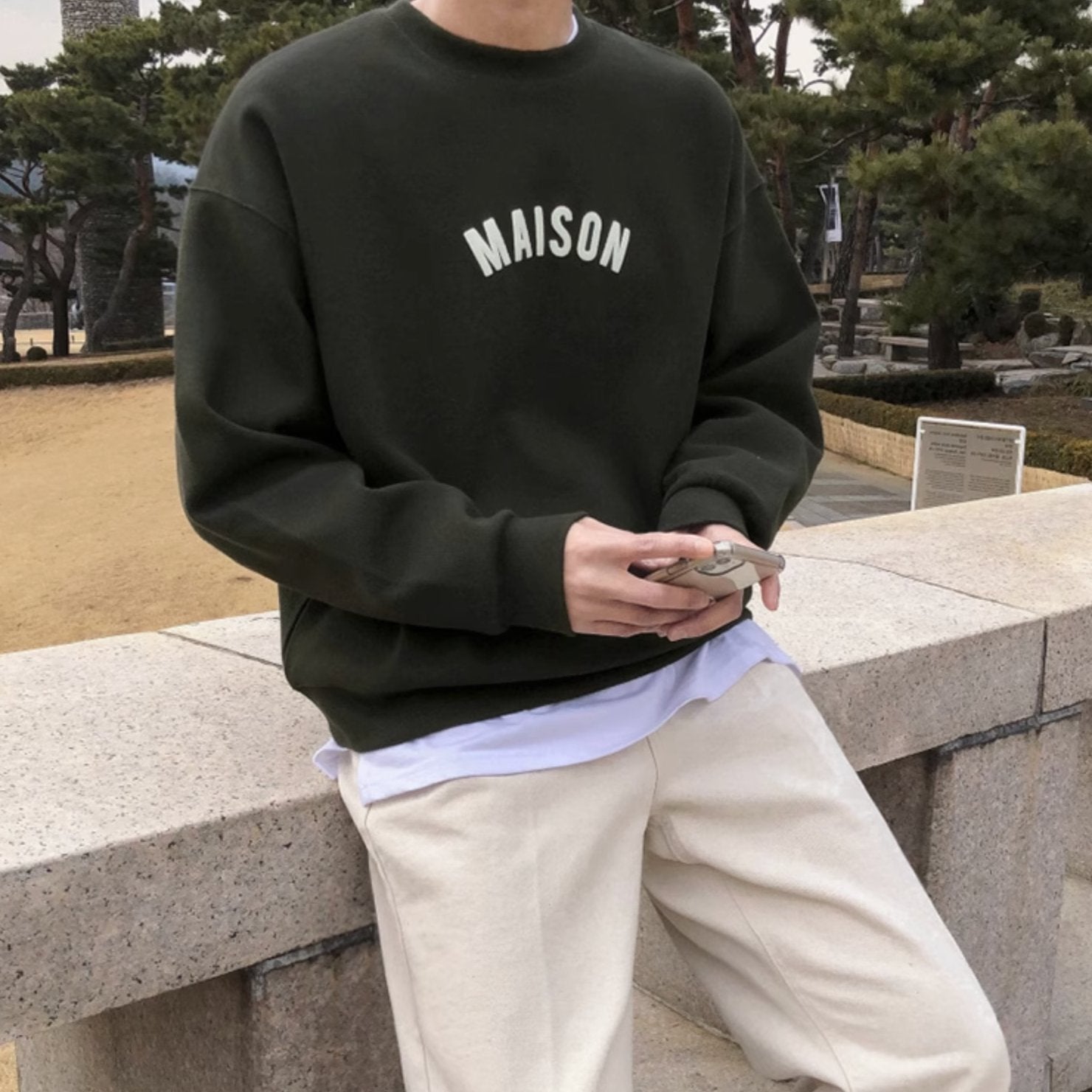 MAISON SWEATER - Aumori