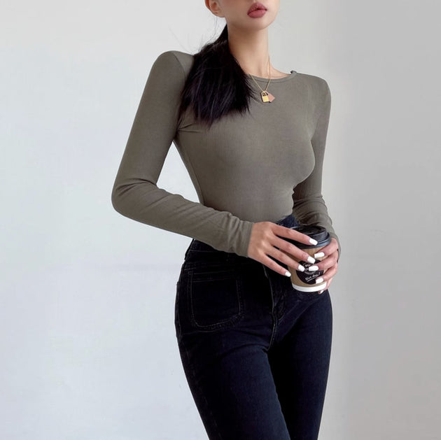 OPEN BACK LONG SLEEVE TOP - Aumori