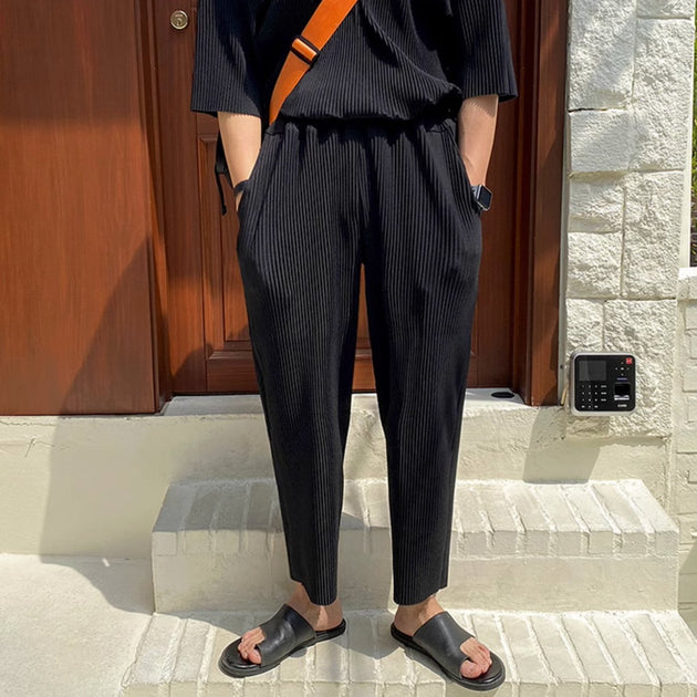 ORIGINAL PLEAT PANTS - Aumori