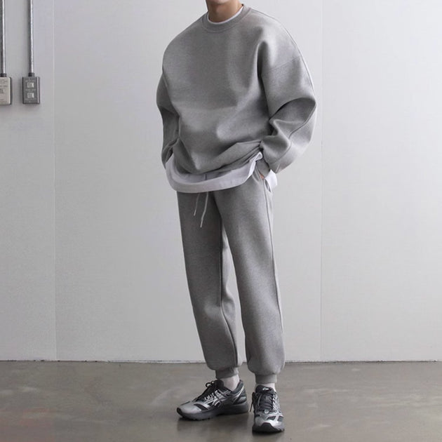 OVERSIZED CLASSIC SWEATER - Aumori
