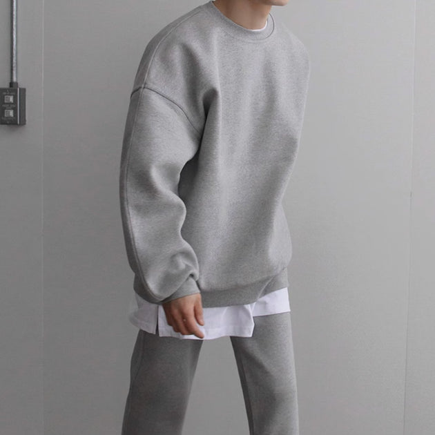 OVERSIZED CLASSIC SWEATER - Aumori