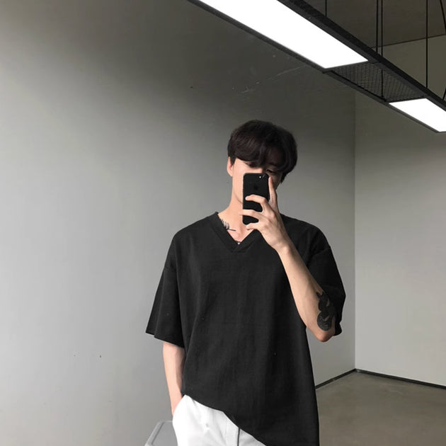 OVERSIZED V - NECK - Aumori