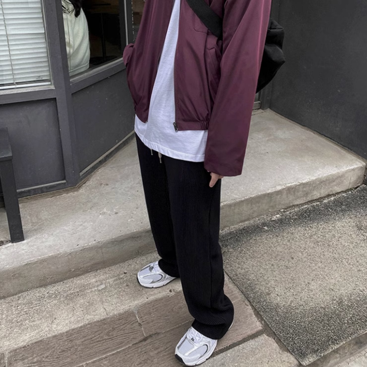 PLEATED DRAWSTRING PANTS - Aumori