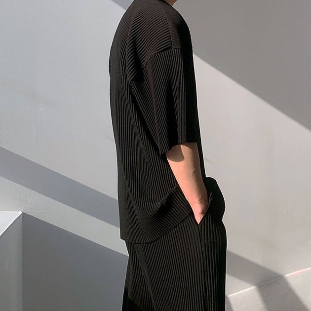 PLEATED HALF SLEEVE T - SHIRT - Aumori