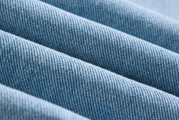 RIPPED JEANS - Aumori