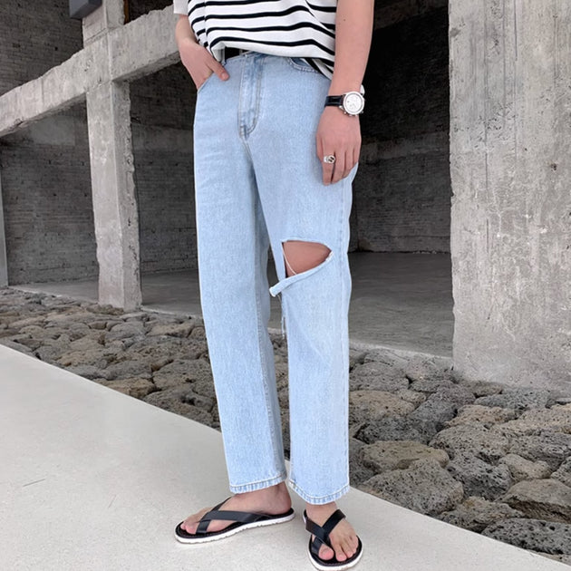 RIPPED JEANS - Aumori