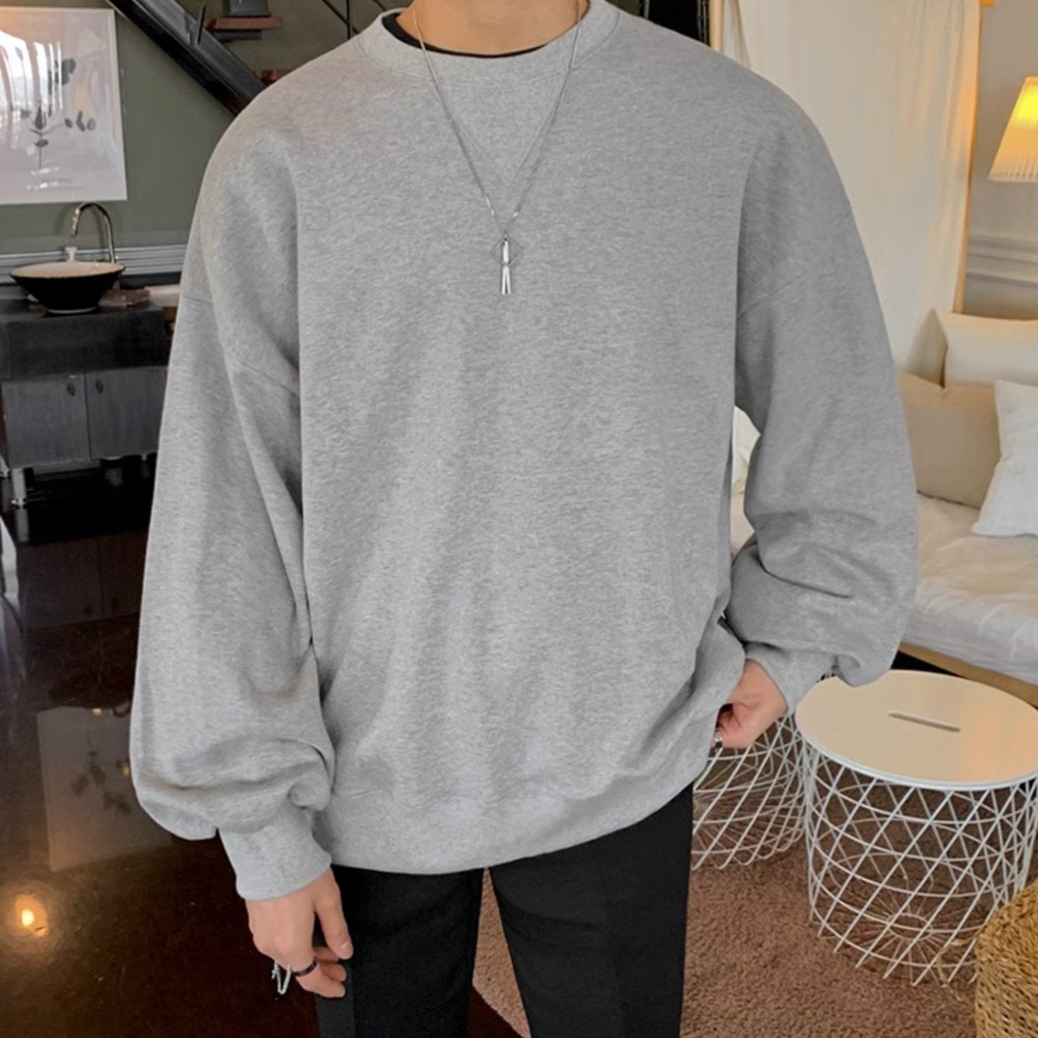 ROUND NECK SWEATER - Aumori