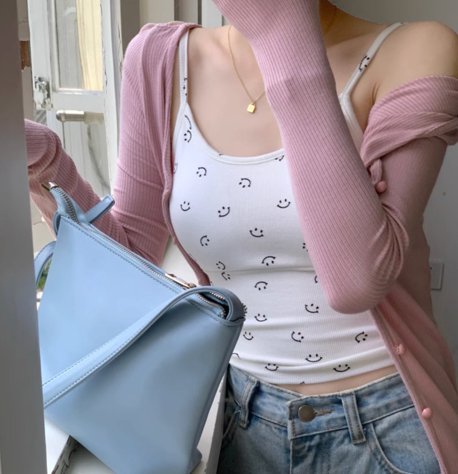 SMILEY CROP TOP - Aumori