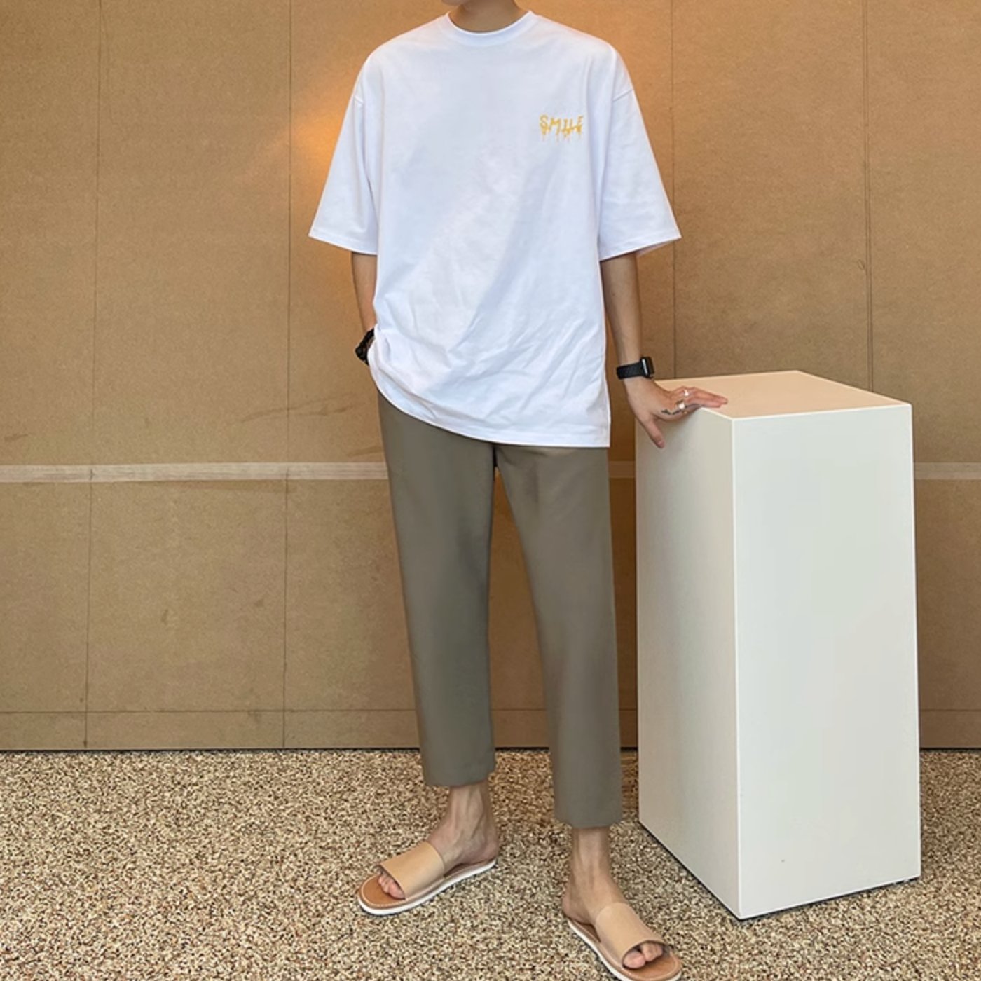 SMILEY EARTH T - SHIRT - Aumori