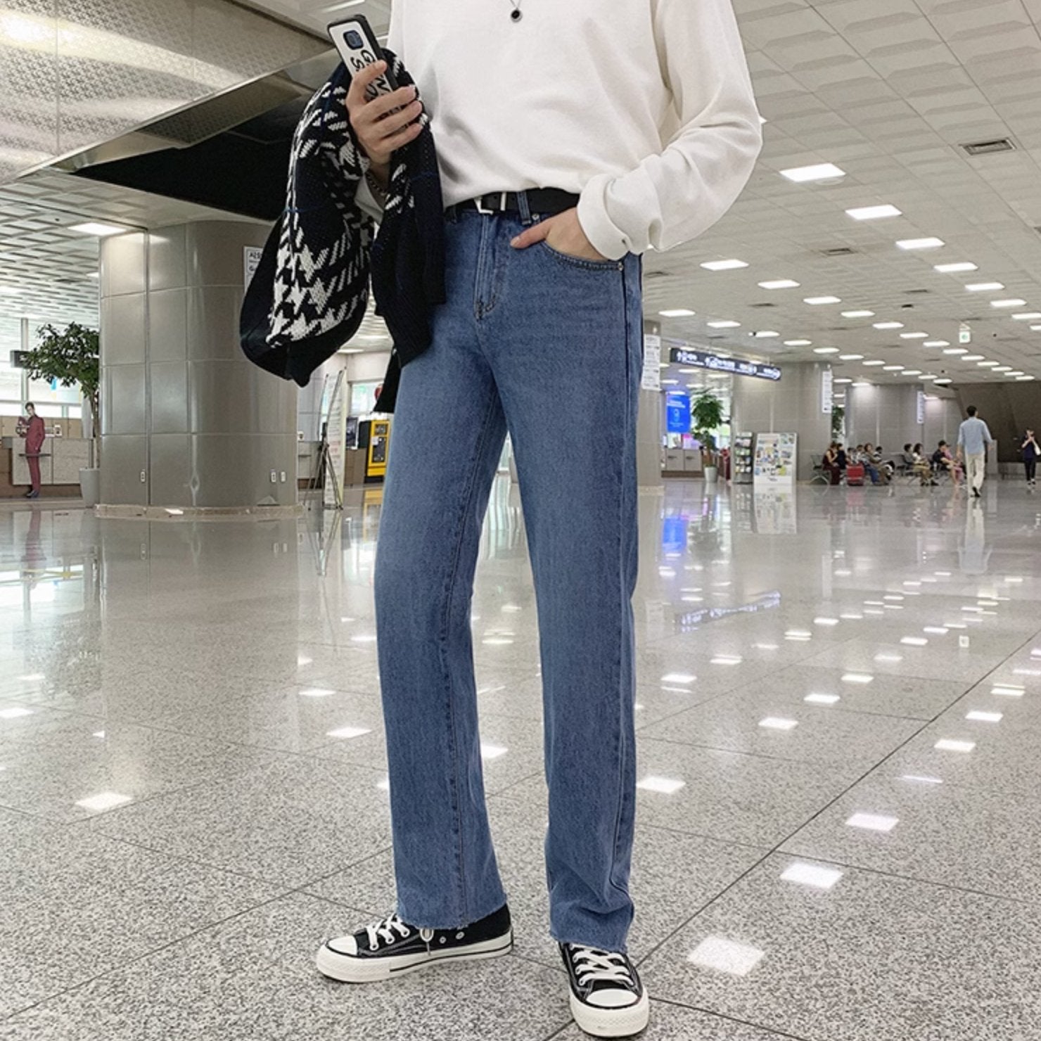 STANDARD FIT JEANS - Aumori