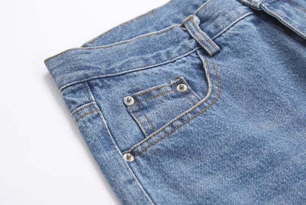 STRAIGHT WASHED JEANS - Aumori