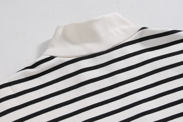 STRIPED HALF ZIP - UP SWEATER - Aumori