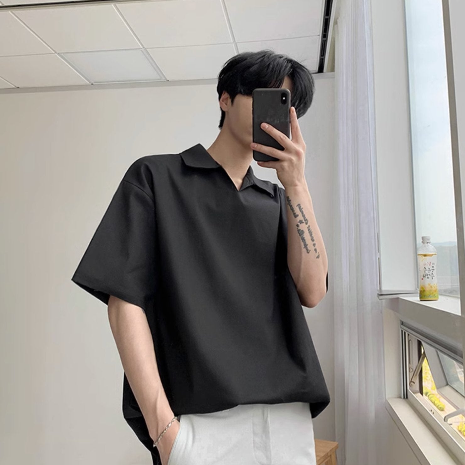 V - CUT SHIRT - Aumori