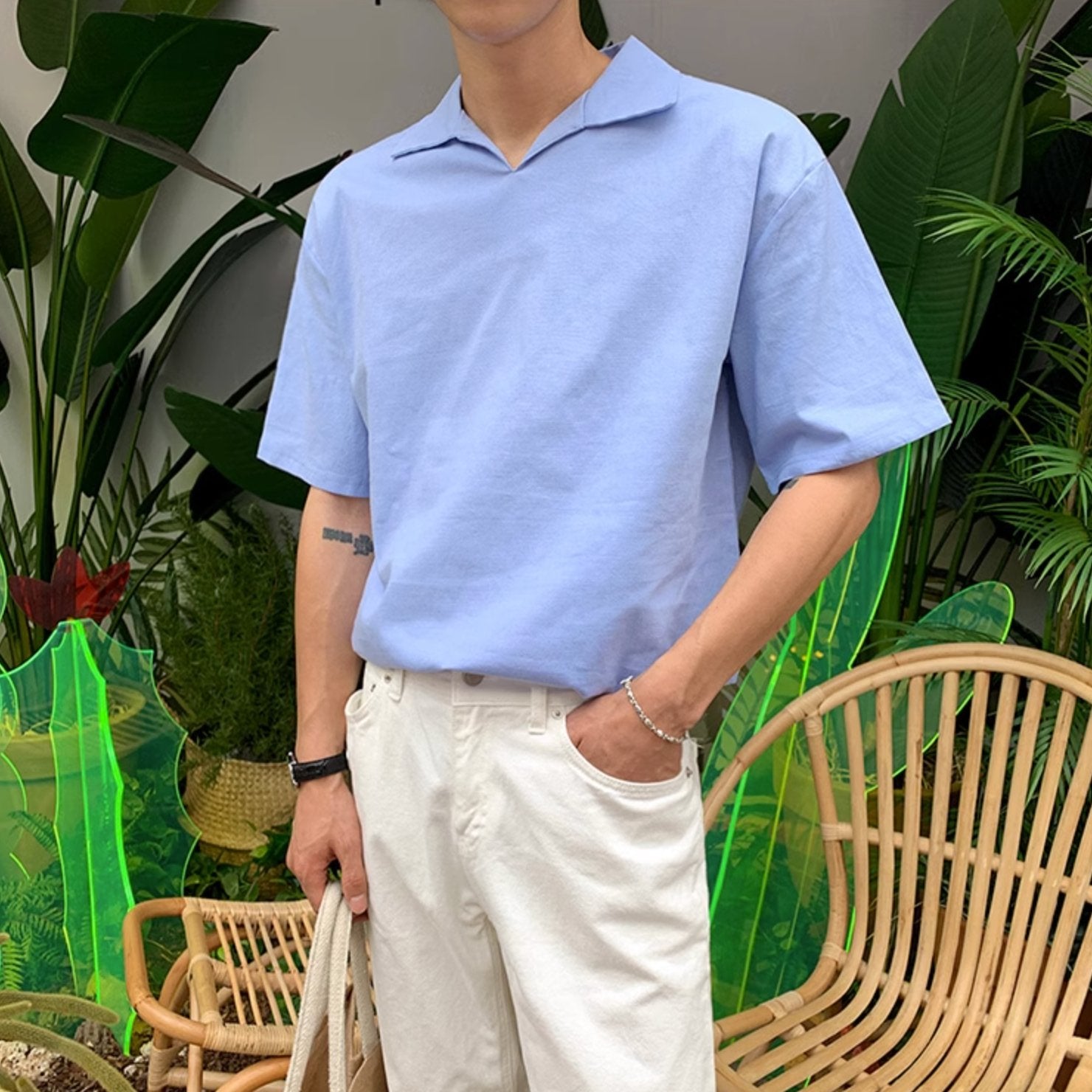 V - CUT SHIRT - Aumori