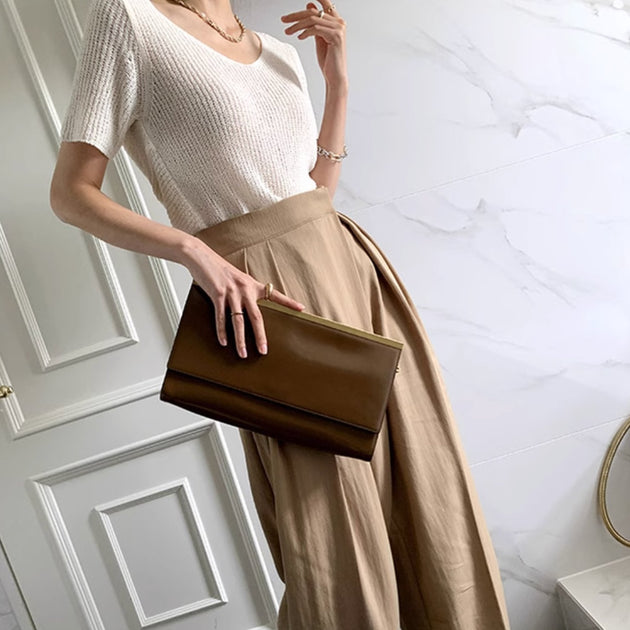 V - NECK KNIT TOP - Aumori