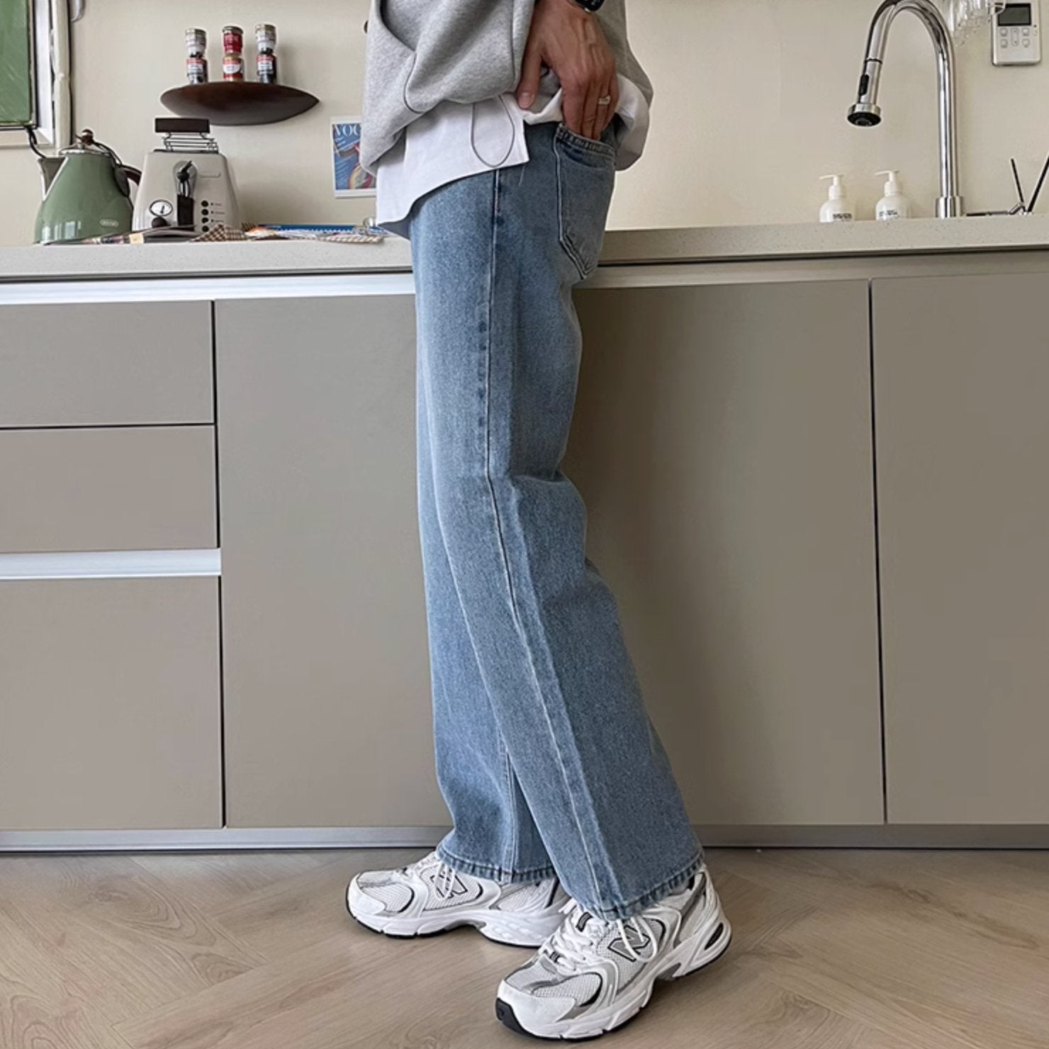 VINTAGE STRAIGHT JEANS - Aumori