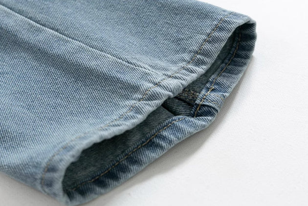 VINTAGE STRAIGHT JEANS - Aumori