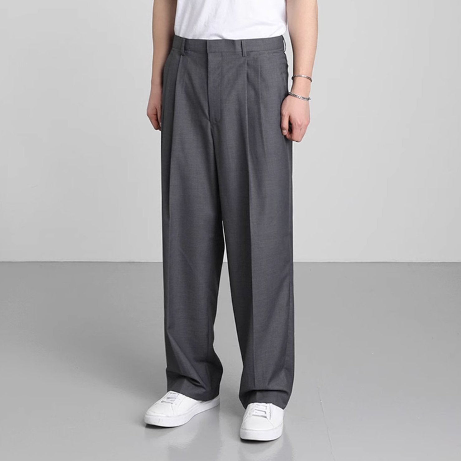 WIDE STRAIGHT PANTS - Aumori