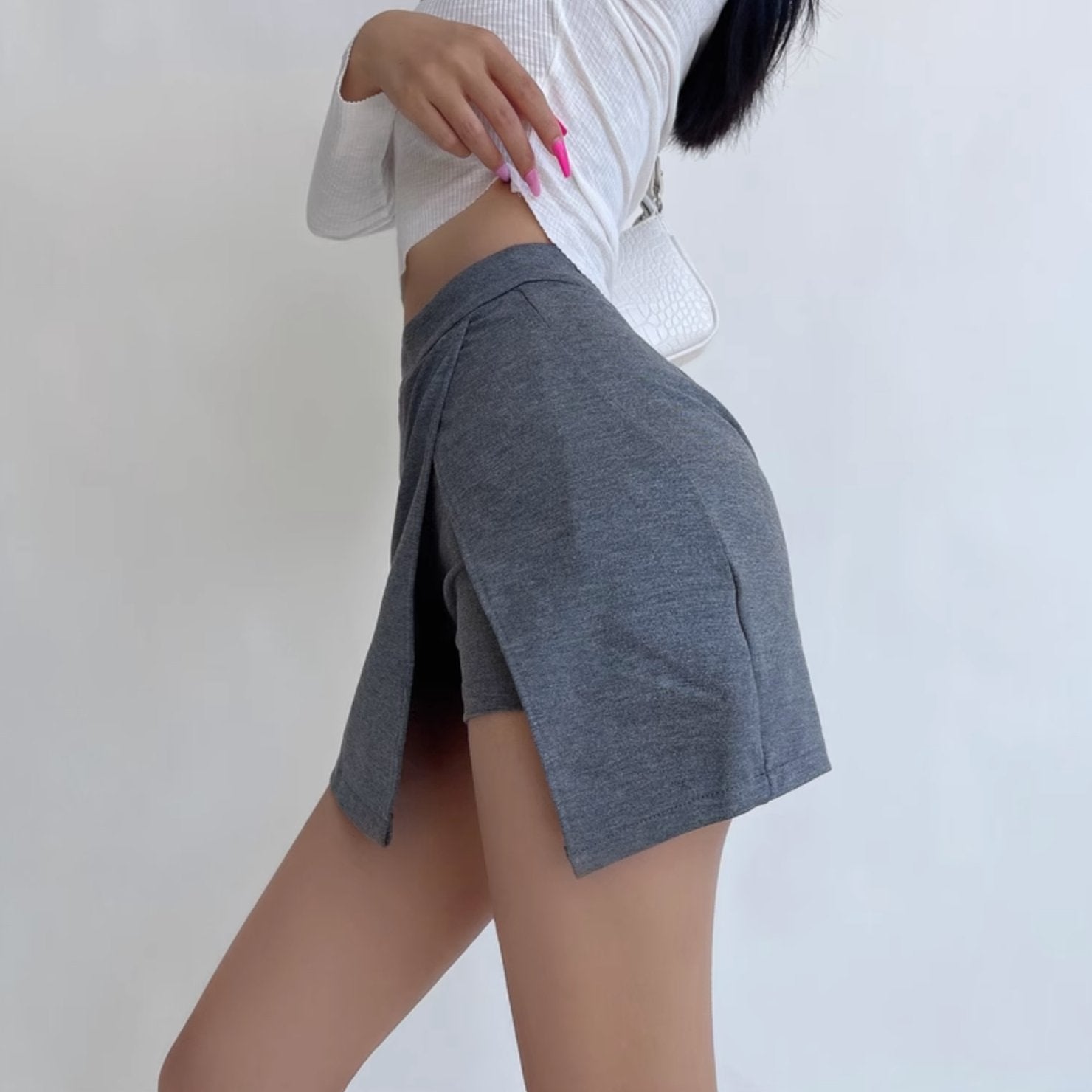 FRONT SPLIT MINI SKIRT - Stockbay