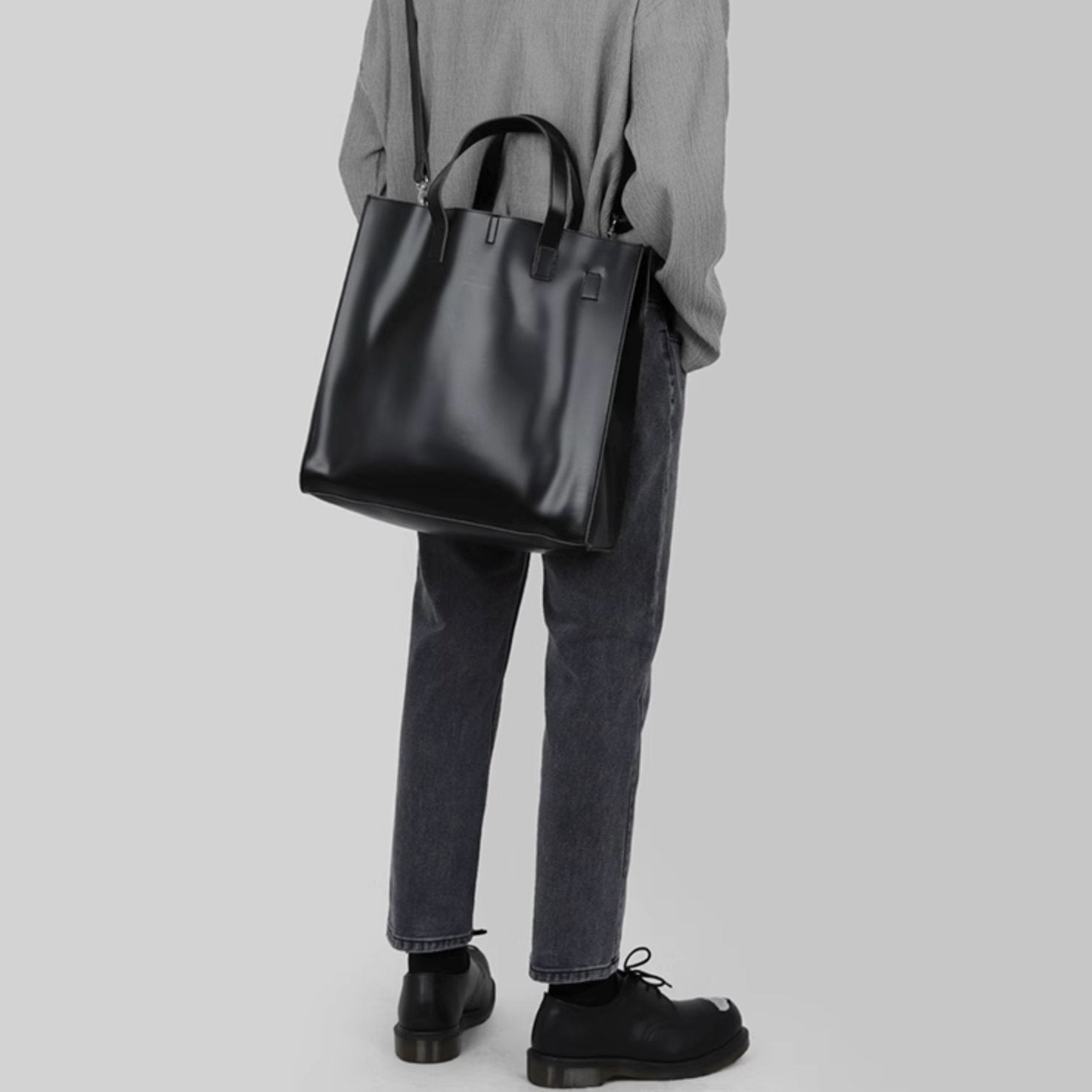 LEATHER SQUARE BAG - Aumori