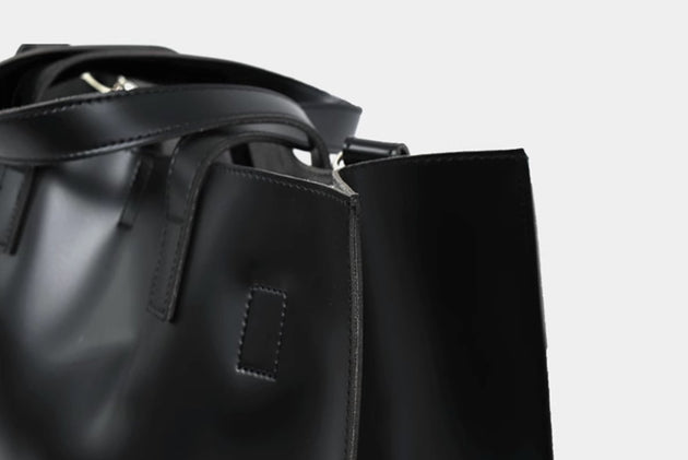 LEATHER SQUARE BAG - Aumori