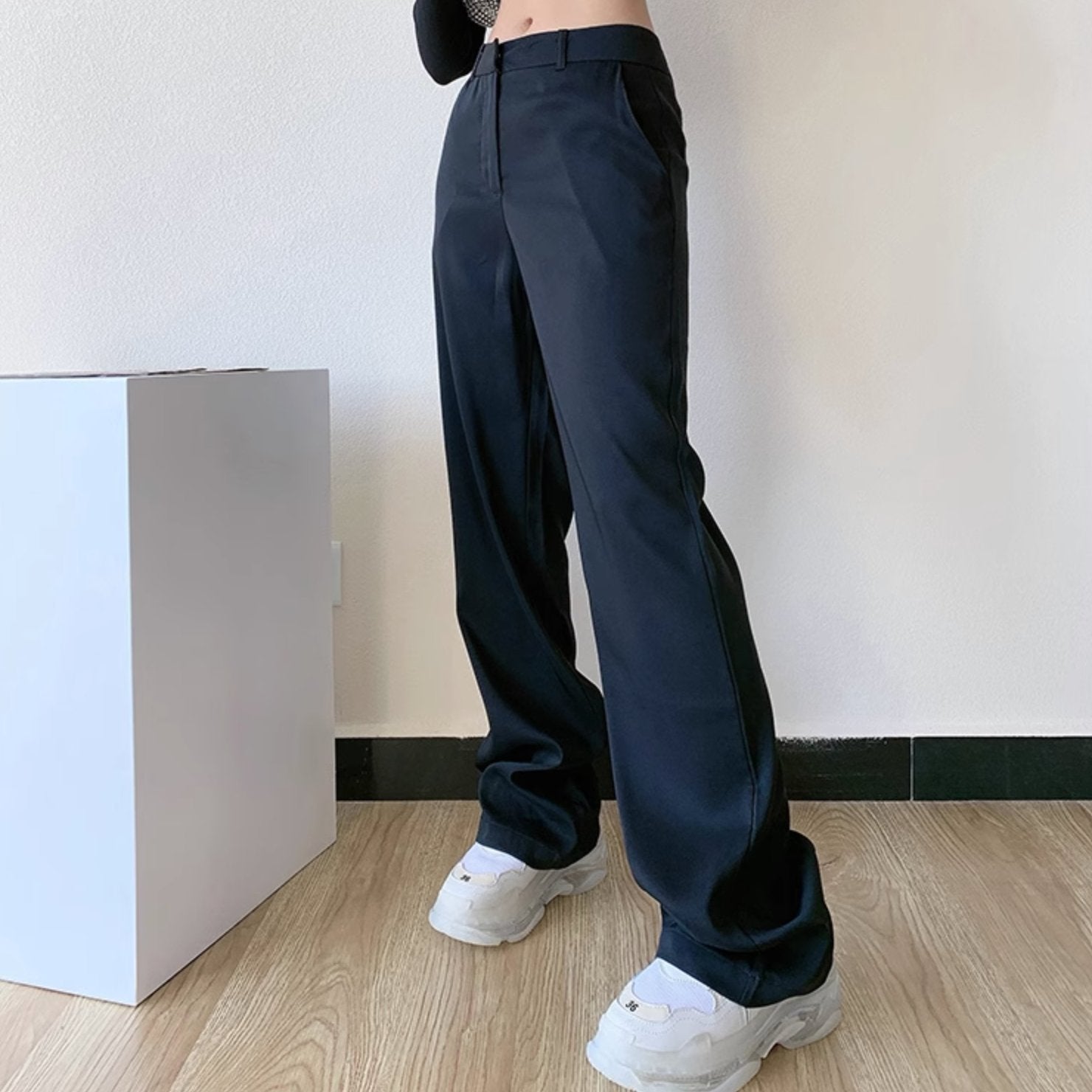 LOOSE MATTE PANTS - Aumori