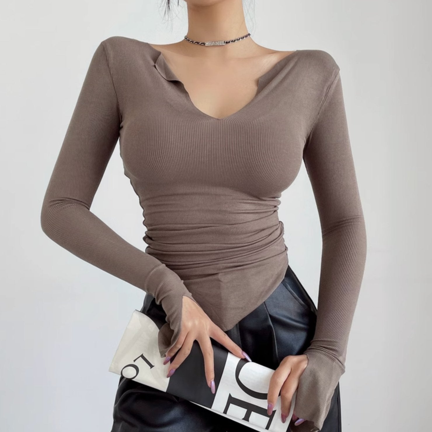 LOW CUT LONG SLEEVE TOP - Aumori